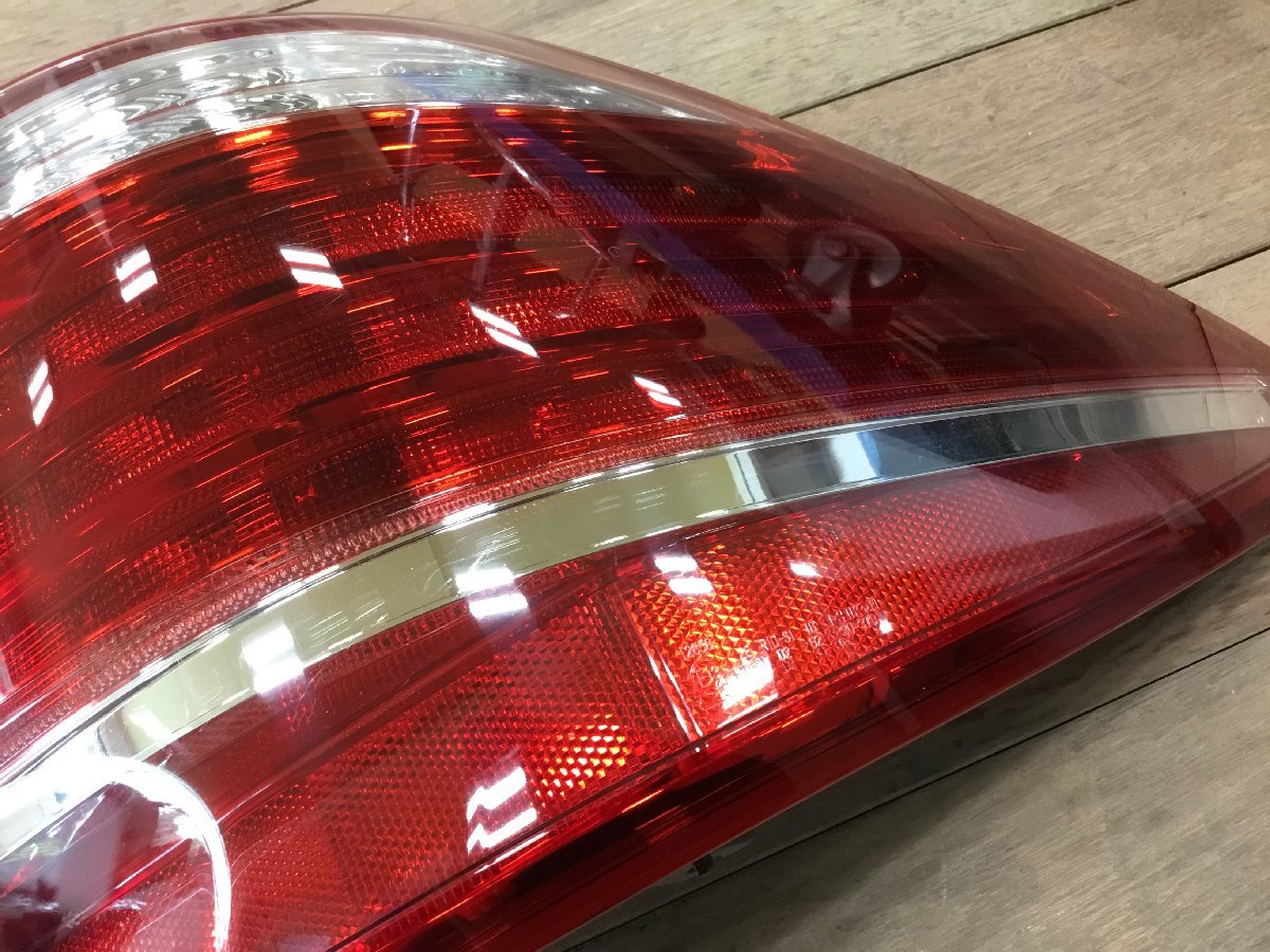 クラウン GRS200 右テールランプ 200系 トヨタ ICHIKOH30-370 純正