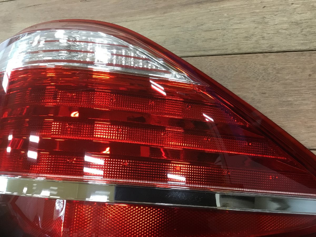 クラウン　GRS200 右テールランプ　ICHIKOH30-370 クラウン GRS200 右テールランプ 200系 トヨタ ICHIKOH30-370 純正