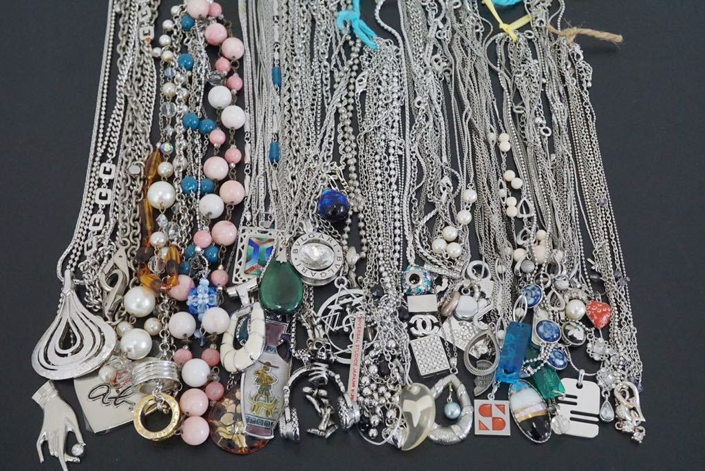 E402 海外製など ヴィンテージ ネックレス アクセサリー アンティーク ビンテージ 大量 まとめて おまとめ まとめ売り ペンダント 装飾品