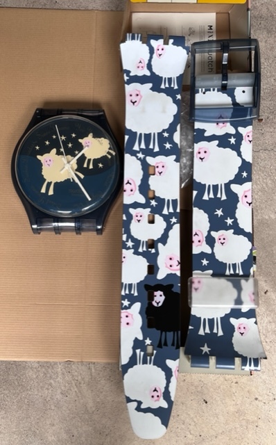 MaXI swatch 