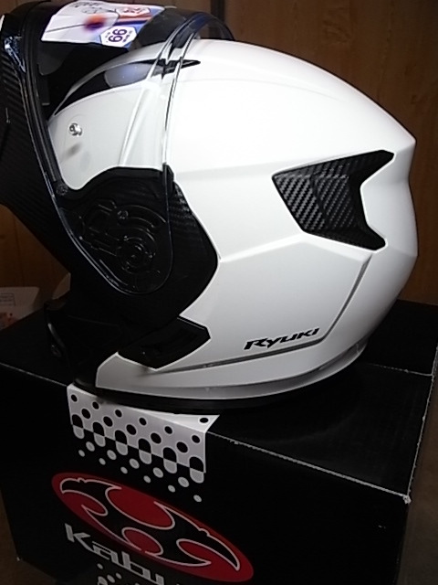 2022年製 ☆人気の白☆Lサイズ☆未使用品 OGK KABUTO Ryuki 