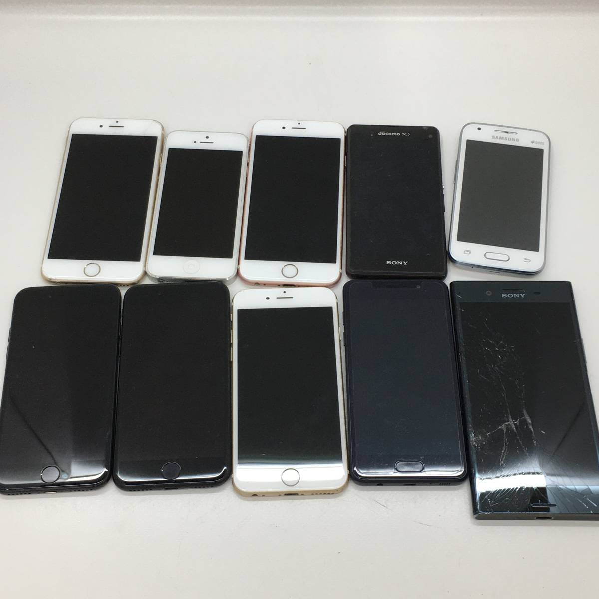 携帯電話まとめ売り 20点➕カセットプレイヤー2点 1円～】携帯、スマートフォン、スマホ、iPhone、android、Xperia