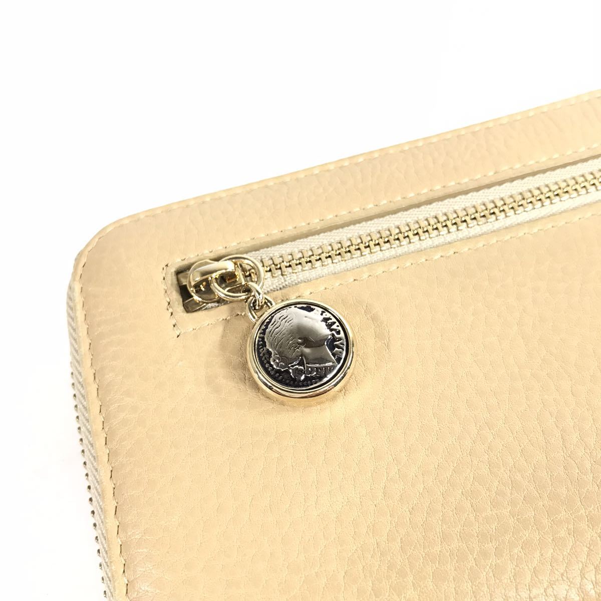 ブルガリ】本物 BVLGARI 長財布 ロゴ金具 ラウンドファスナー 小銭入れ 
