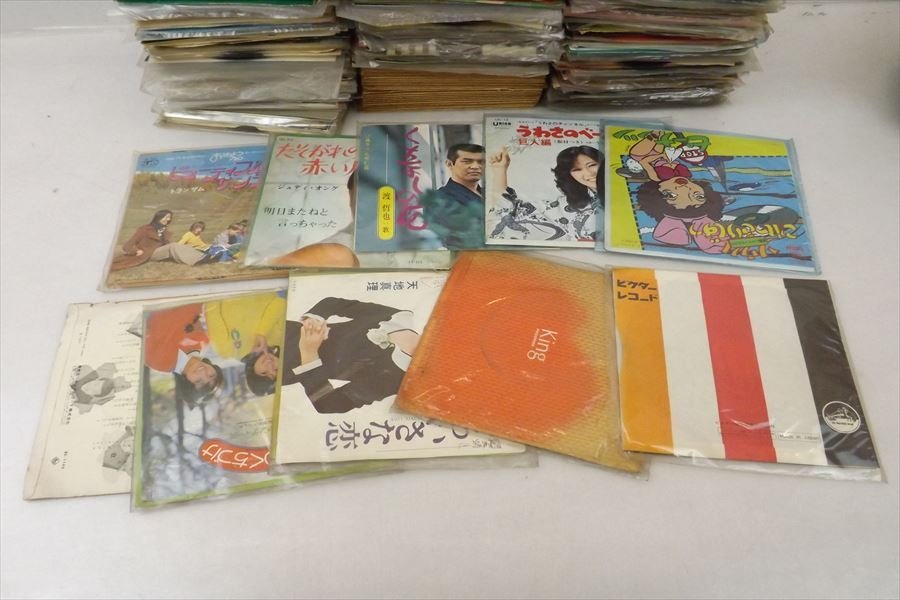 ▽まとめて出品 EP盤 約300枚 ジャンル様々 レコード 現状品 中古