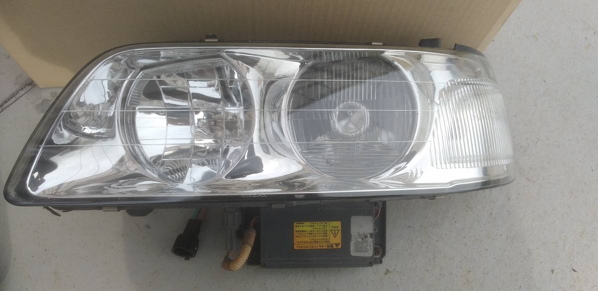 ローレル C35 後期 メダリスト HID 日産 ヘッドライトバルブ 純正 