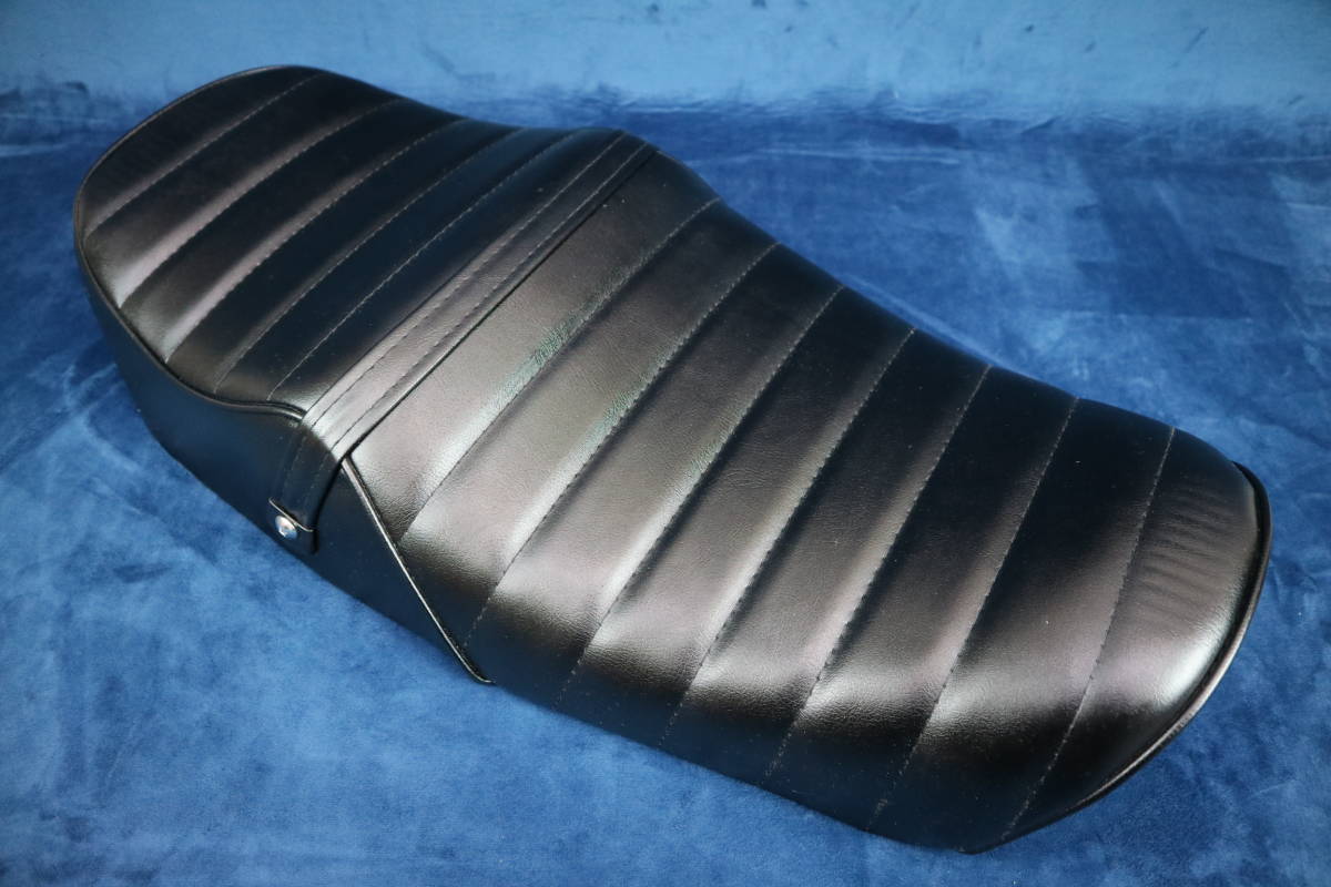 ゼファー750 黒皮 タックロールシート/レザー アンコ抜き 完成品 RS