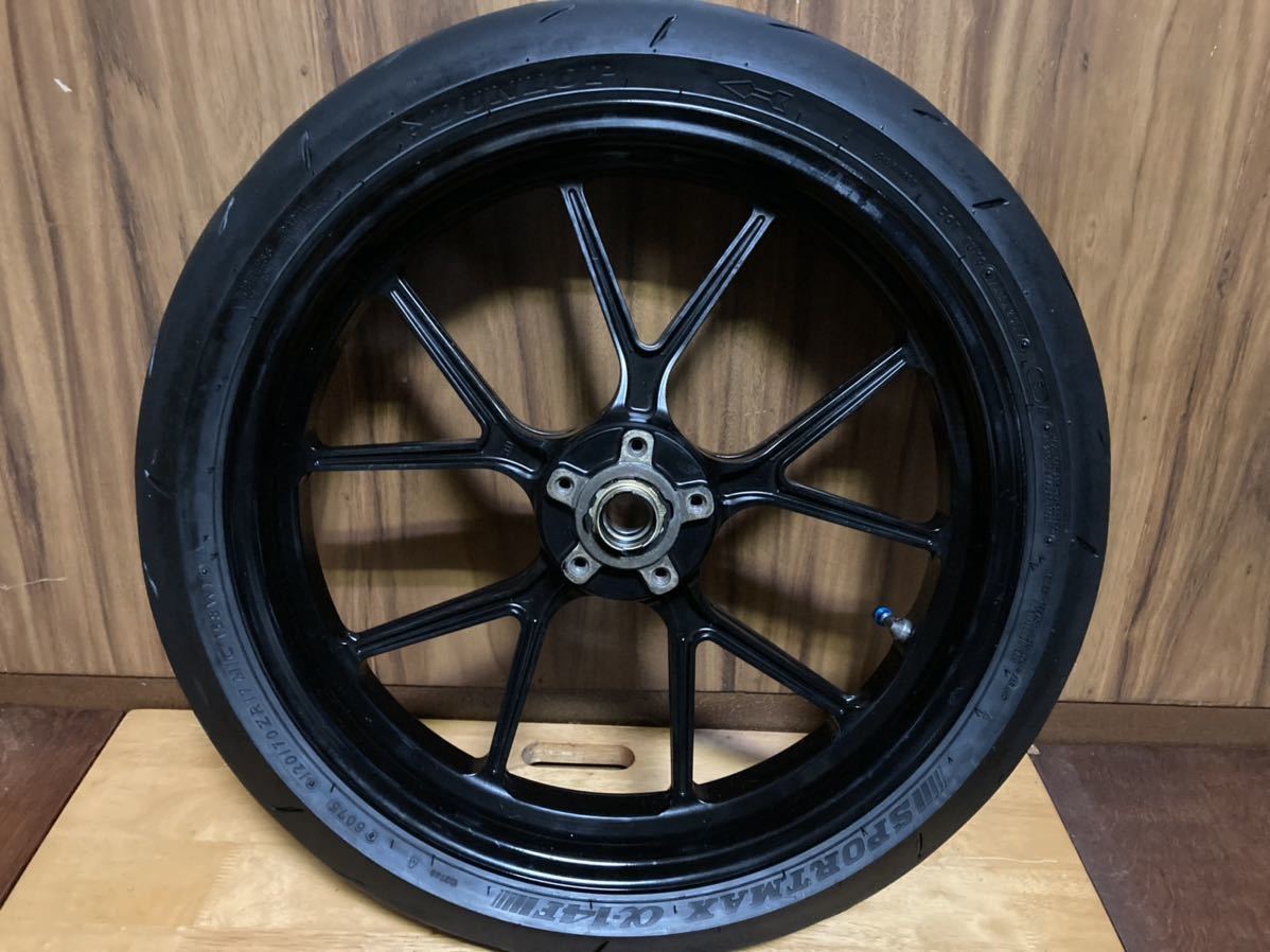 に マルケジーニ フロントホイール ZZR1100D M10R マグ鍛 メーカー