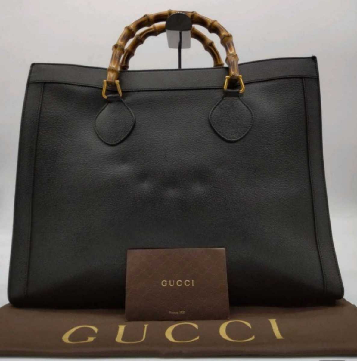 定価12万越え トムフォード iPhone13 Pro ケース ゴールドチェーン