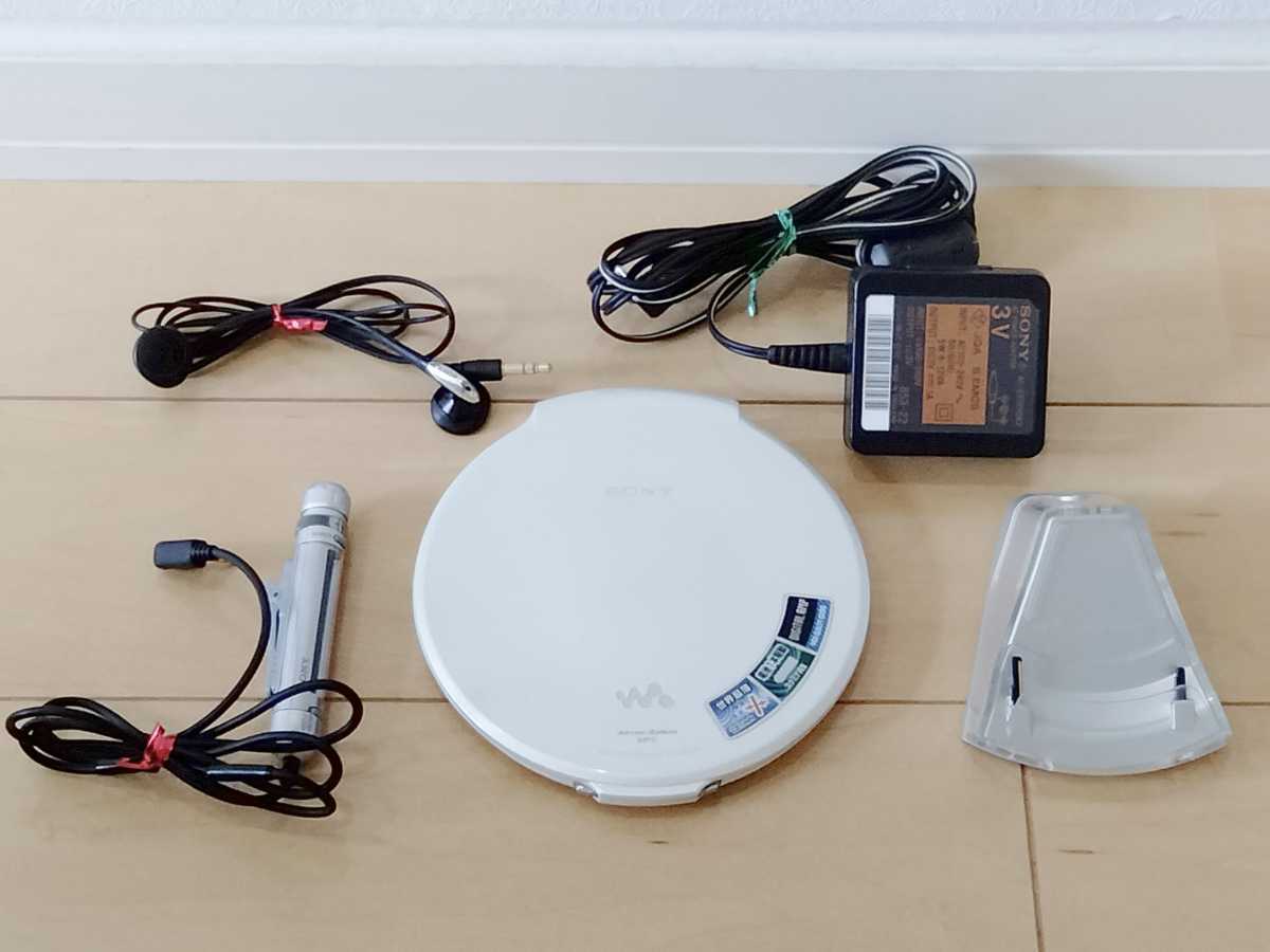 D-NE20 SONY : CDウォークマンD-NE20 S Silver 【美品】ソニー CD