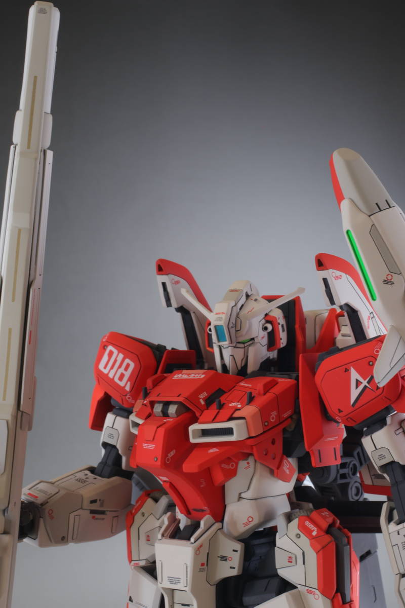 ◇MG 1/100 MSZ-006A1 Zプラス(テスト機カラータイプ) ゼータプラス