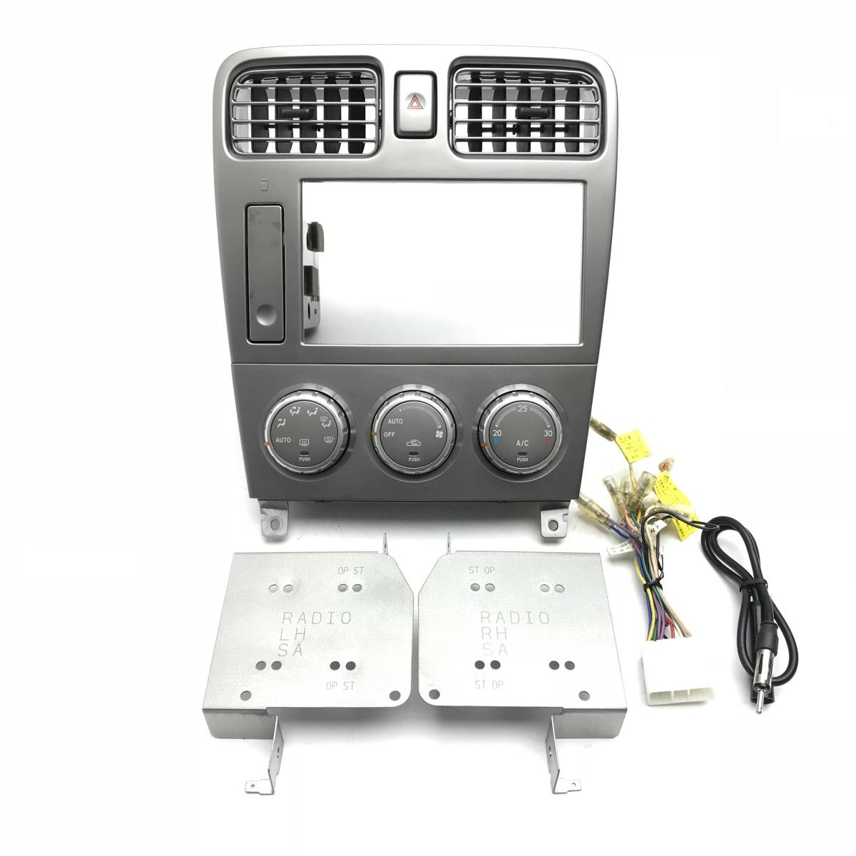フォレスター オーディオパネル SG5 SG9 スバル 純正 ナビパネル 希少 