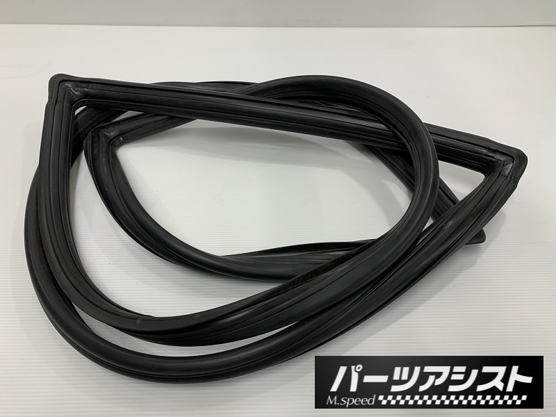 ハコスカ 4ドア リアガラスウェザーストリップ GC10 PGC10 ガラス 