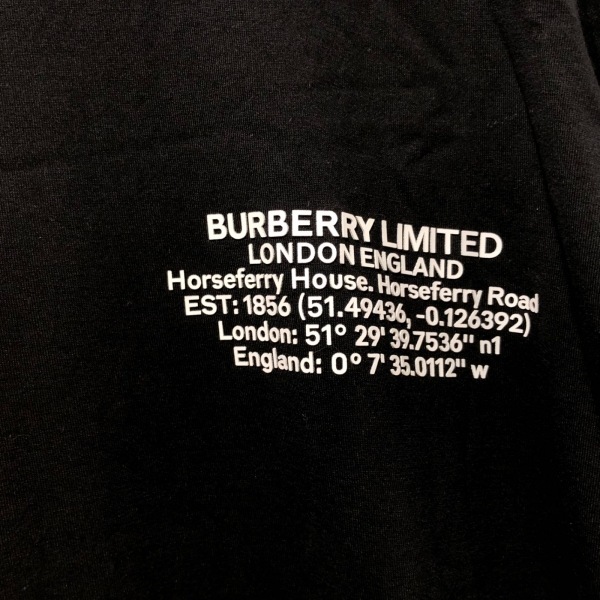 BURBERRY LONDON ENGLAND メッセンジャーバッグ 肩掛け レディースファッション バーバリーロンドンイングランド BURBERRY LONDON ENGLAND 半袖Tシャツ サイズXL - 黒 メンズ 21AW/ロケーションプリント/オーバーサイズ