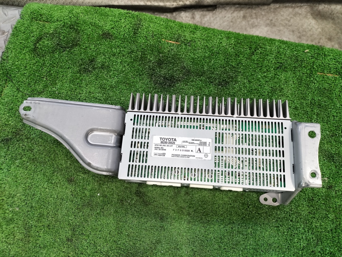 レクサス GS450h GWS191 純正 オーディオアンプ 86280-30520 音出しOK