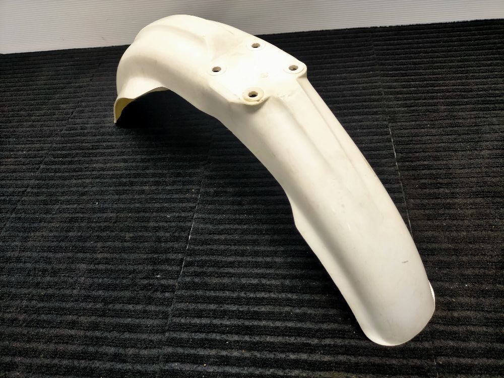 17W | 2026年最新Yahoo!オークション DT50 -dt50(カウル、フェンダー)の中古品 [ヤマハ] フロント DT50純正フロントフェンダー白 割れ無! 純正フロントフェンダー 前フェンダー 交換にどうぞ YAMAHA FRONT • カウルの中古品・新品・未使用