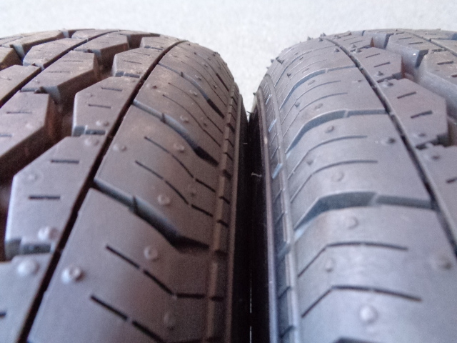 バリ山 ブリヂストン BS R202 175/75R15 103/101 L LT 2本 RD バリ山 ブリヂストン BS R202 175/75R15 103/101 L LT 2本 RD