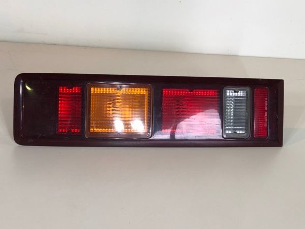 安い，正規品 BVW41 BHW41 シビリアン テールランプ/テールライト 右側 運転席側 12V ICHIKOH 7452 ニッサン純正 管理番号 PA-8(テールライト)｜売買されたオークション情報、yahooの商品情報をアーカイブ公開 - オ 日産用