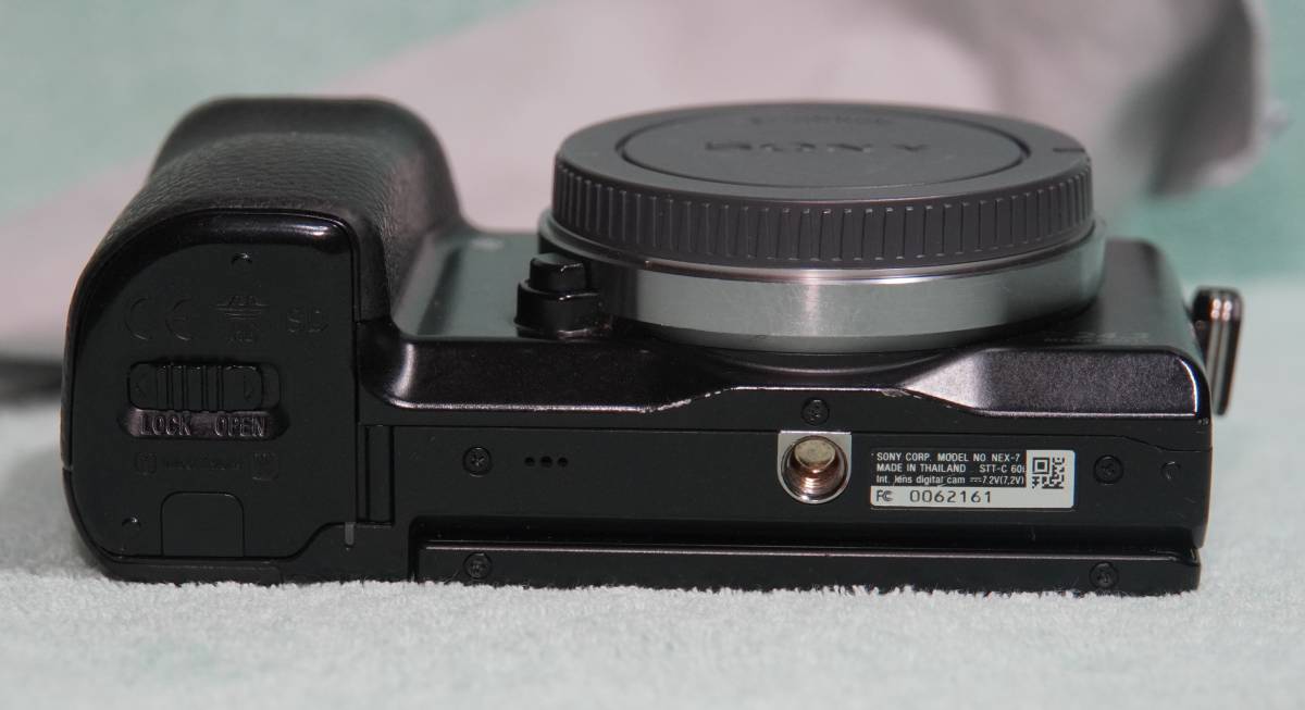 本体充電器バッテリー2個 防湿庫保管 極美品 バッテリーの通販 sony