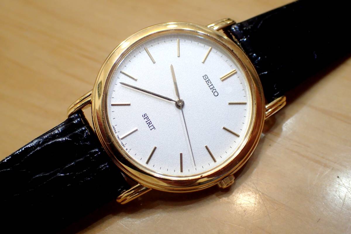 Rare SEIKO Spirit 7N01-7080 Quartz Textured Dial White Dial