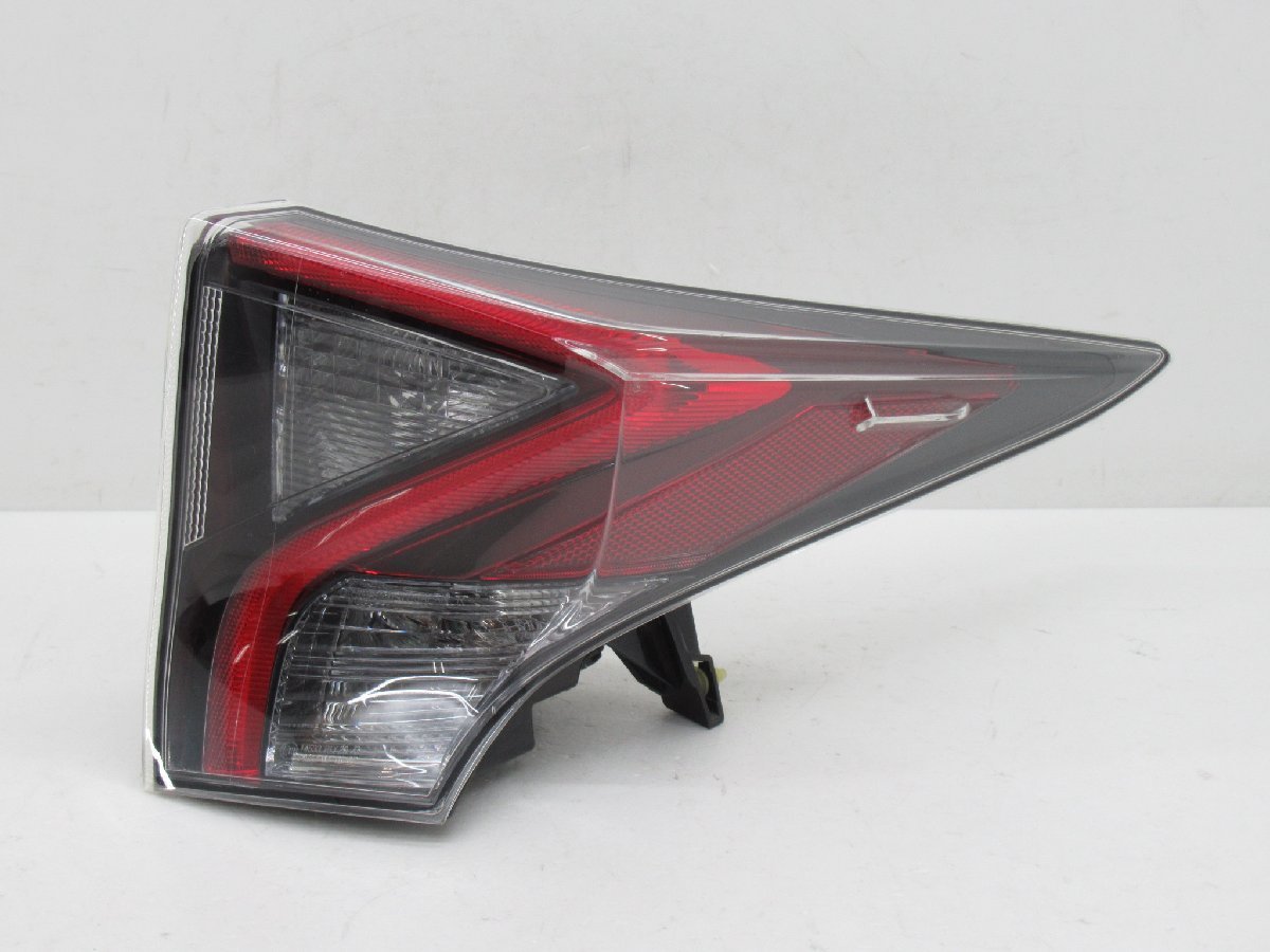 新作登場，正規品 あり プリウス ZVW50 ZVW51 前期 純正 右 テールライト ICHIKOH 47-77 47-87 M074030(テールライト)｜売買されたオークション情報、yahooの商品情報をアーカイブ公開 - オークファン トヨタ用
