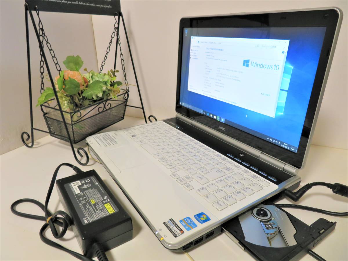極上美◇NEC LL750/F26W◇white/Core i7 2670QM 8GB/4コア/8ス