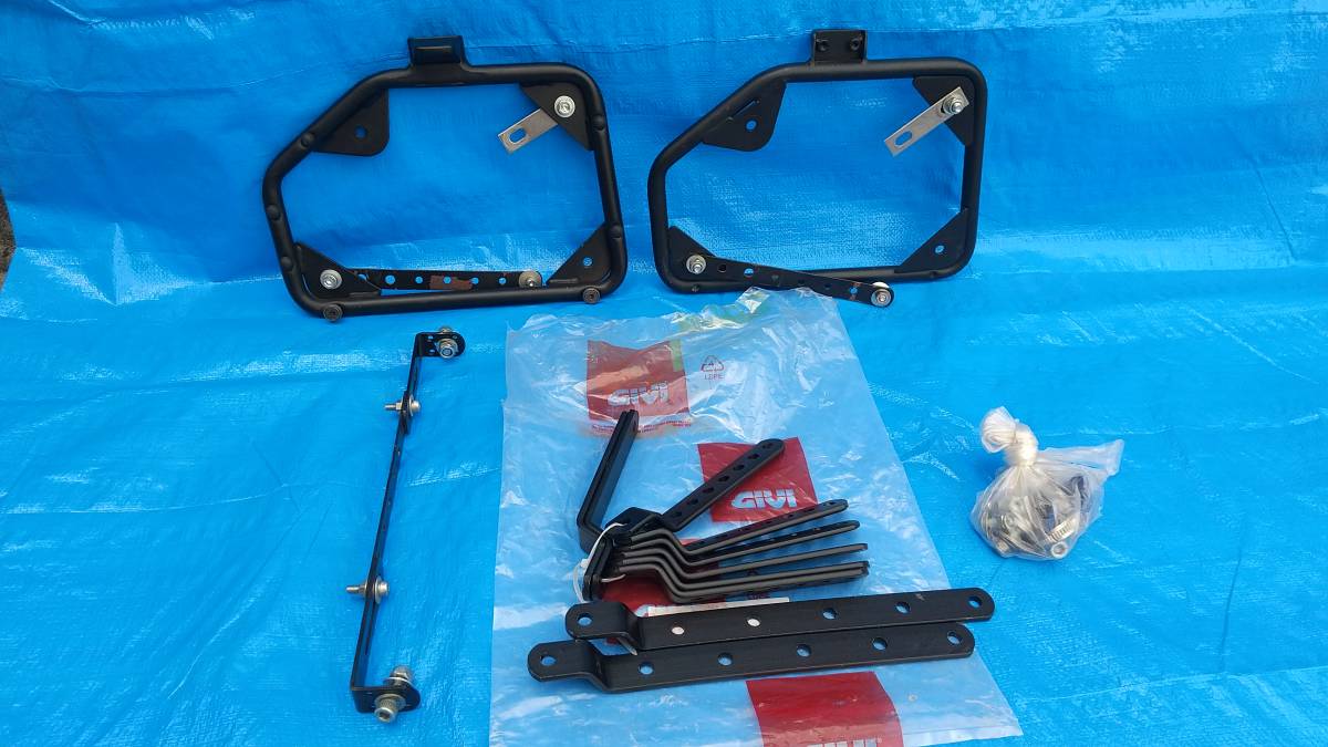 GIVI E22N 汎用ホルダー SB2000 E21N サイドケース ジビ ステー サイド 