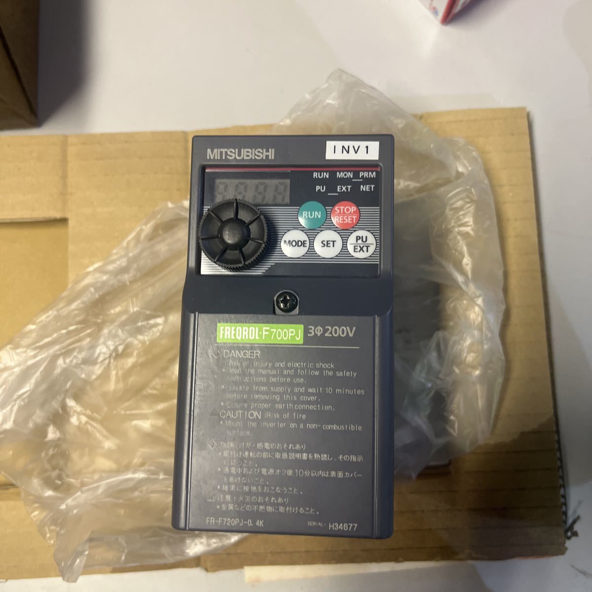 三菱電機 FR-F720PJ-0.4K-FS 簡単小形インバータ BLUEWOOD 汎用 