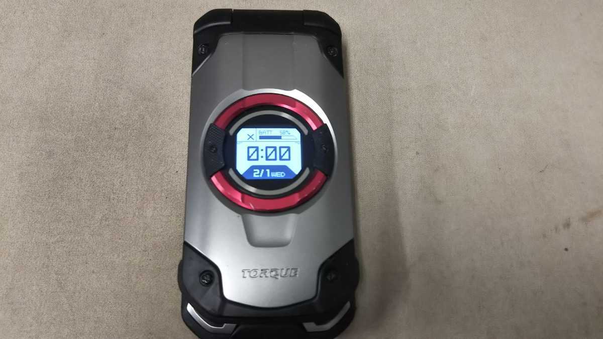 au SIMフリー TORQUE X01 KYF33 ＃AG423 KYOCERA 4Gガラホ 折り畳み