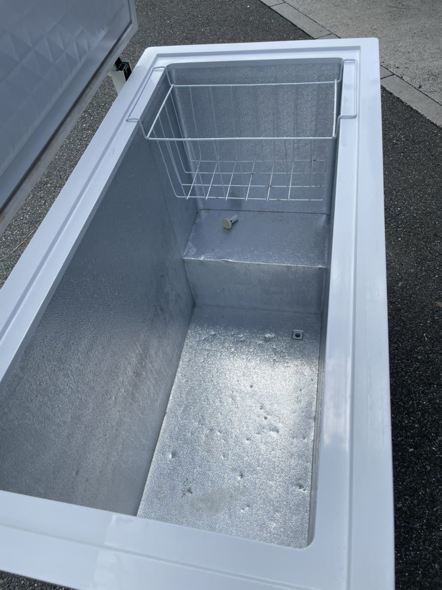 ☆中古品 レマコム 冷凍ストッカー RRS-262NF 262L 114x602x841  