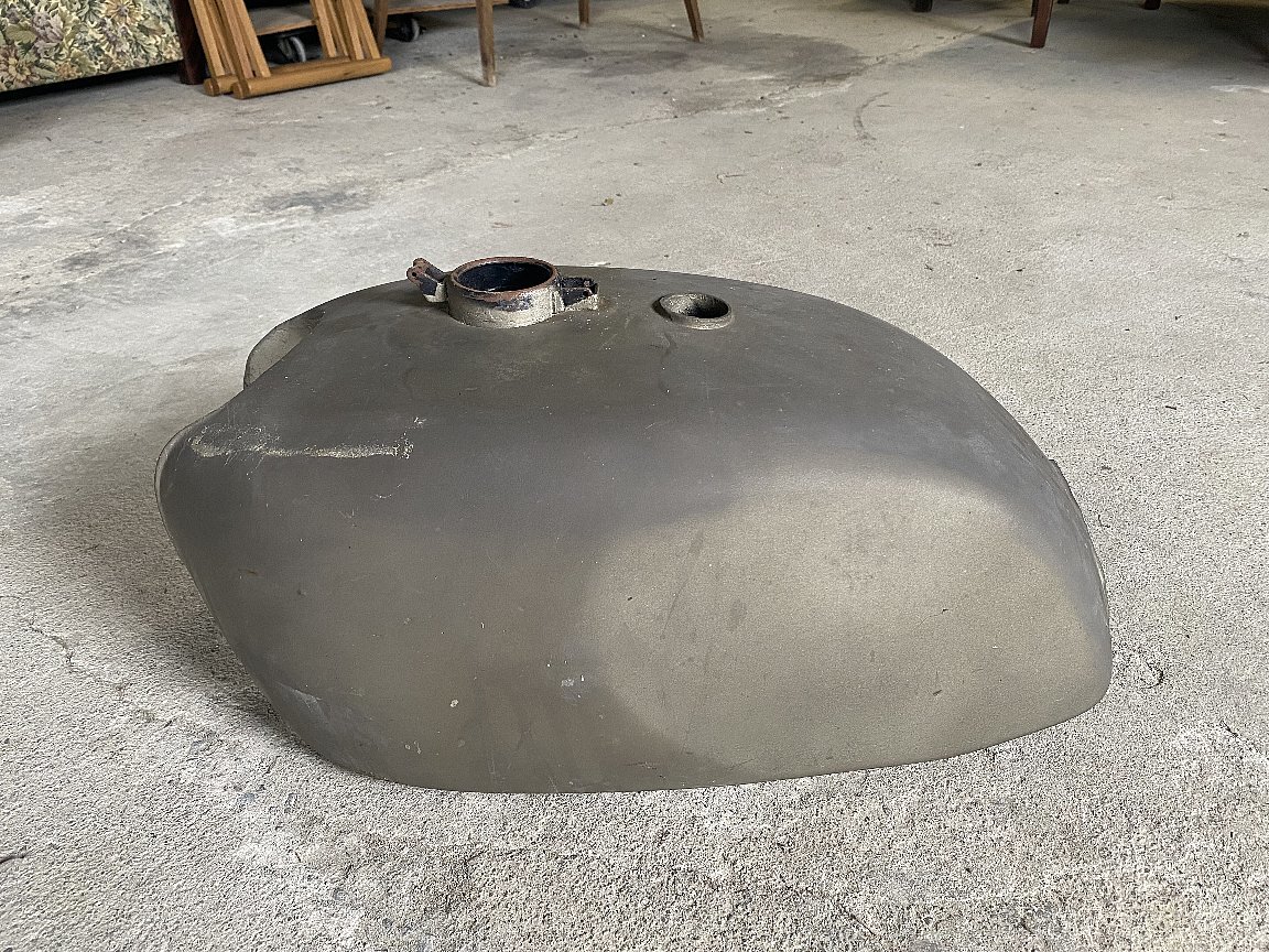旧車 バイク タンク 燃料タンク ヴィンテージバイクタンク▽ジャンク品 