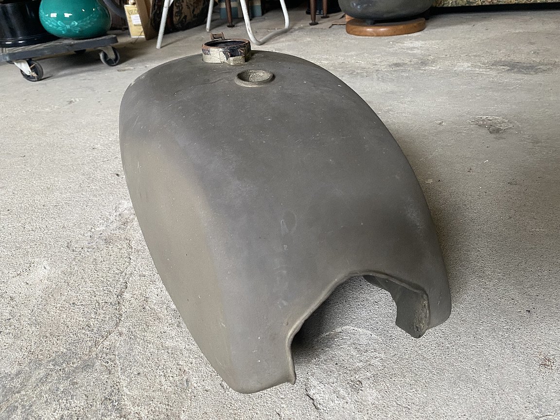 旧車 バイク タンク 燃料タンク ヴィンテージバイクタンク▽ジャンク品 
