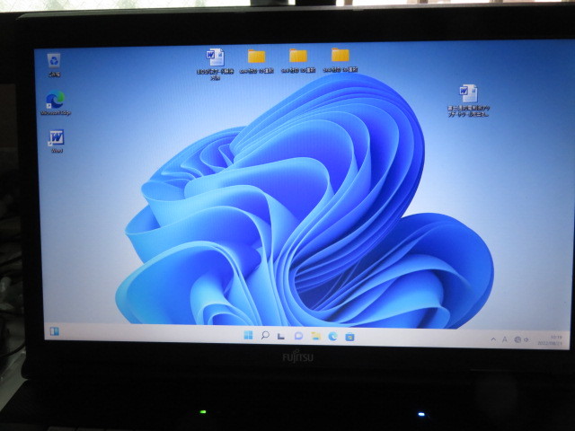 富士通 Lifebook A561/D Intel Core i5-2520 2.5GHz 4GB HDD 240GB 