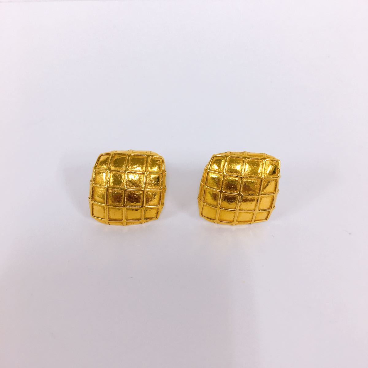 CHANEL シャネル ブローチ カラーストーン ペンダントトップ フェイク 