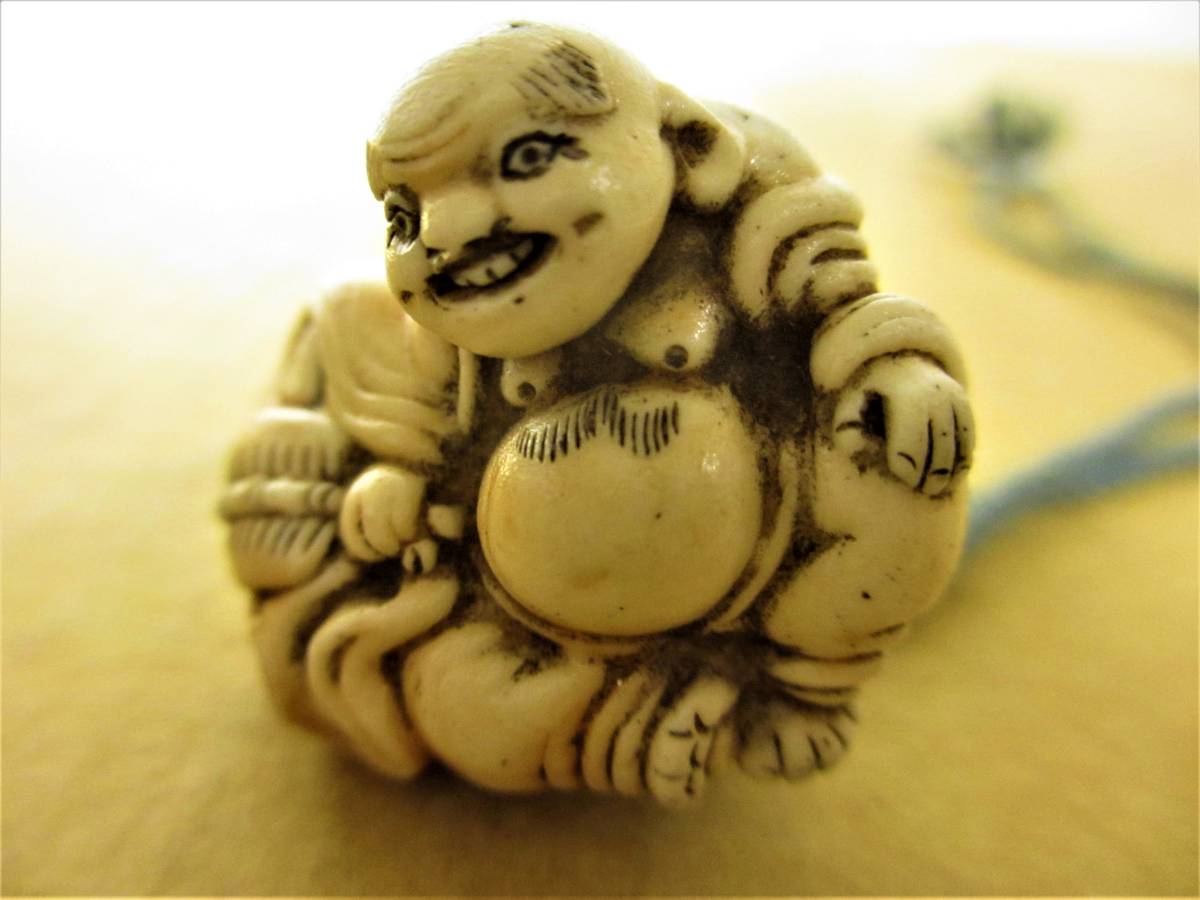 2122 骨董　根付布袋様七福神　根付彫刻煙草入れ　時代物 2122 骨董 根付布袋様七福神 根付彫刻煙草入れ 時代物 Yahoo