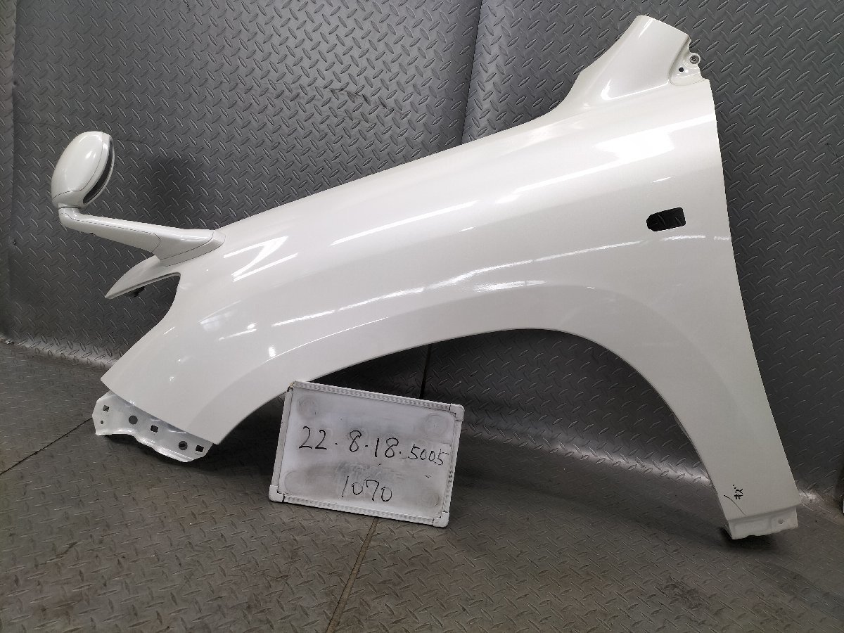 ★URJ202　トヨタ　200系　ランドクルーザー　AX Gセレクション　平成22年　純正　フロント 左 フェンダー パネル　070 白 ホワイト★