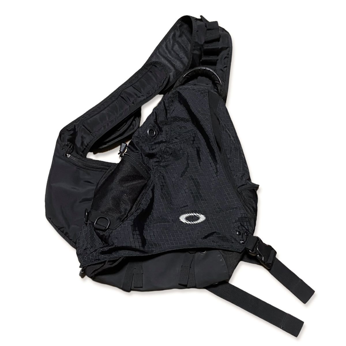 希少 OAKLEY 00s Y2K ワンショルダーバッグ ボディバッグ