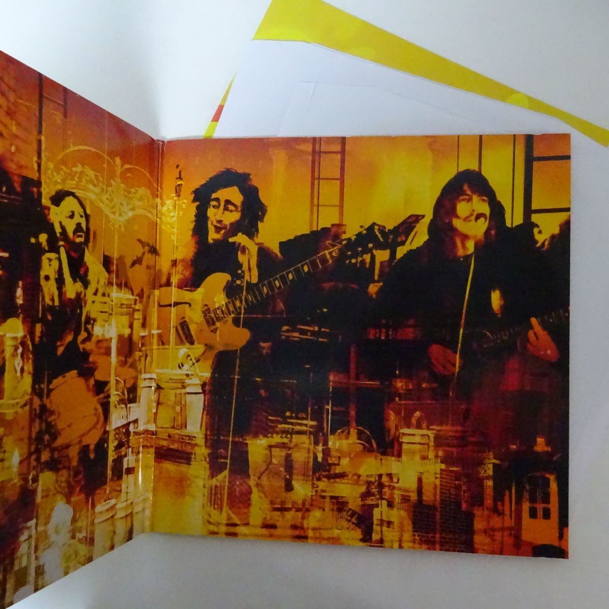 BEATLES AND LP」復活。無着色の重量盤で THE SHERIDAN TONY ⁄ □THE
