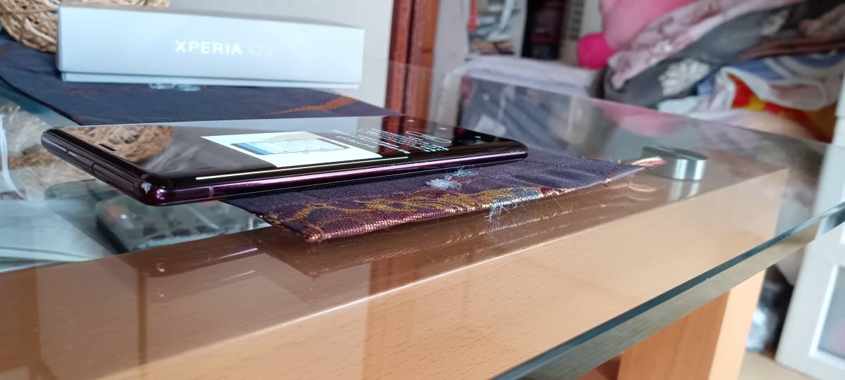 SIMフリー Xperia XZ3 801SO ボルドーレッド 正常動作品 訳アリ 【公式