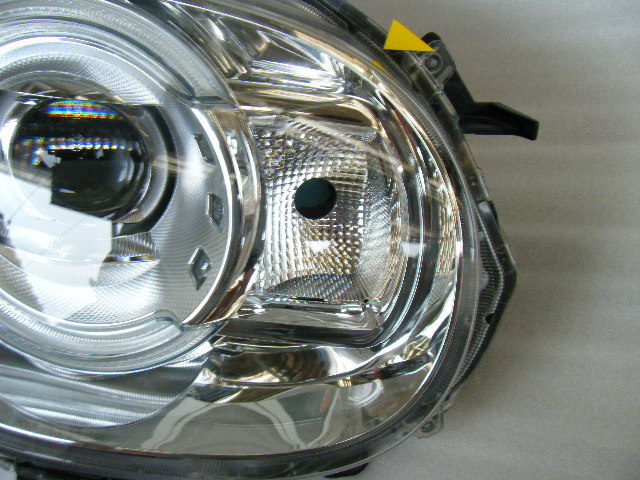 ✴︎割れあり！【LA800S】ムーヴキャンバス 純正左ヘッドライト LED✴︎ 車