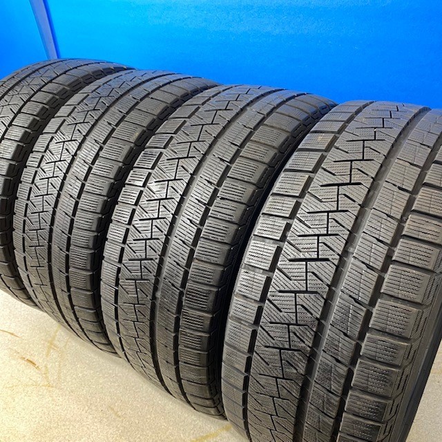 2019年製造】中古タイヤ 245/40R18 スタッドレスタイヤ ピレリ 