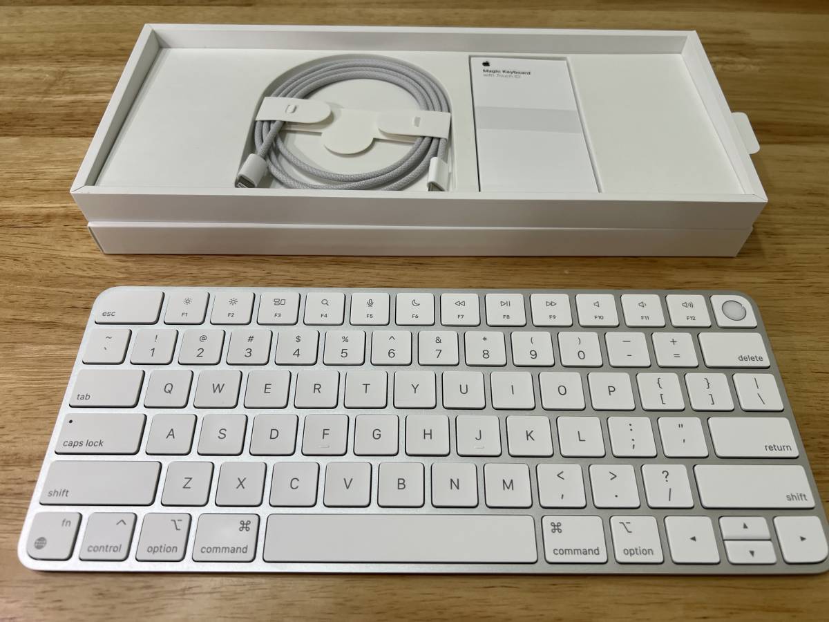 Apple Magic Keyboard with Touch ID (US配列・MK293LL/A)(キーボード 