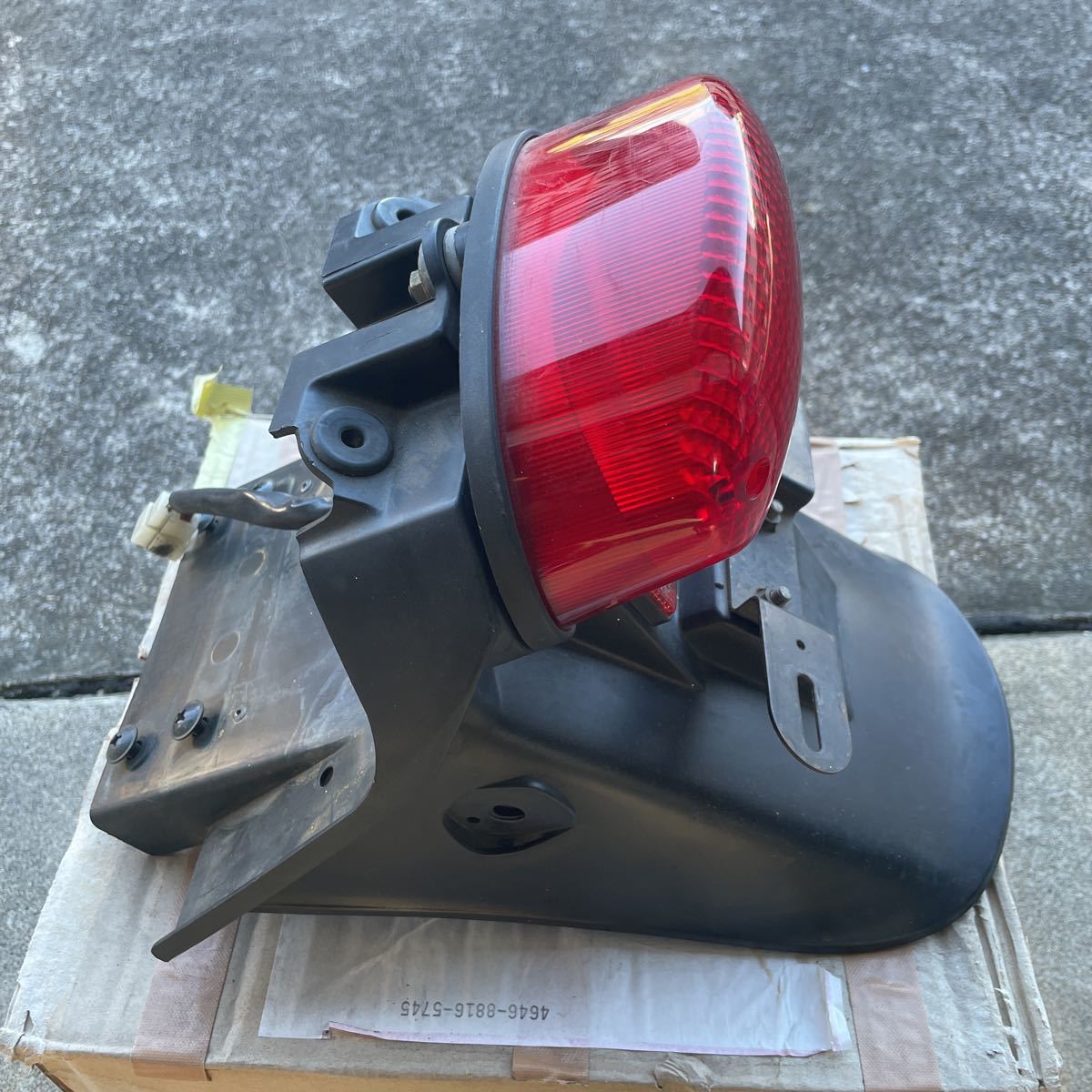 BB] ゼファー1100 テールランプ 040-7784 カワサキ 純正 中古