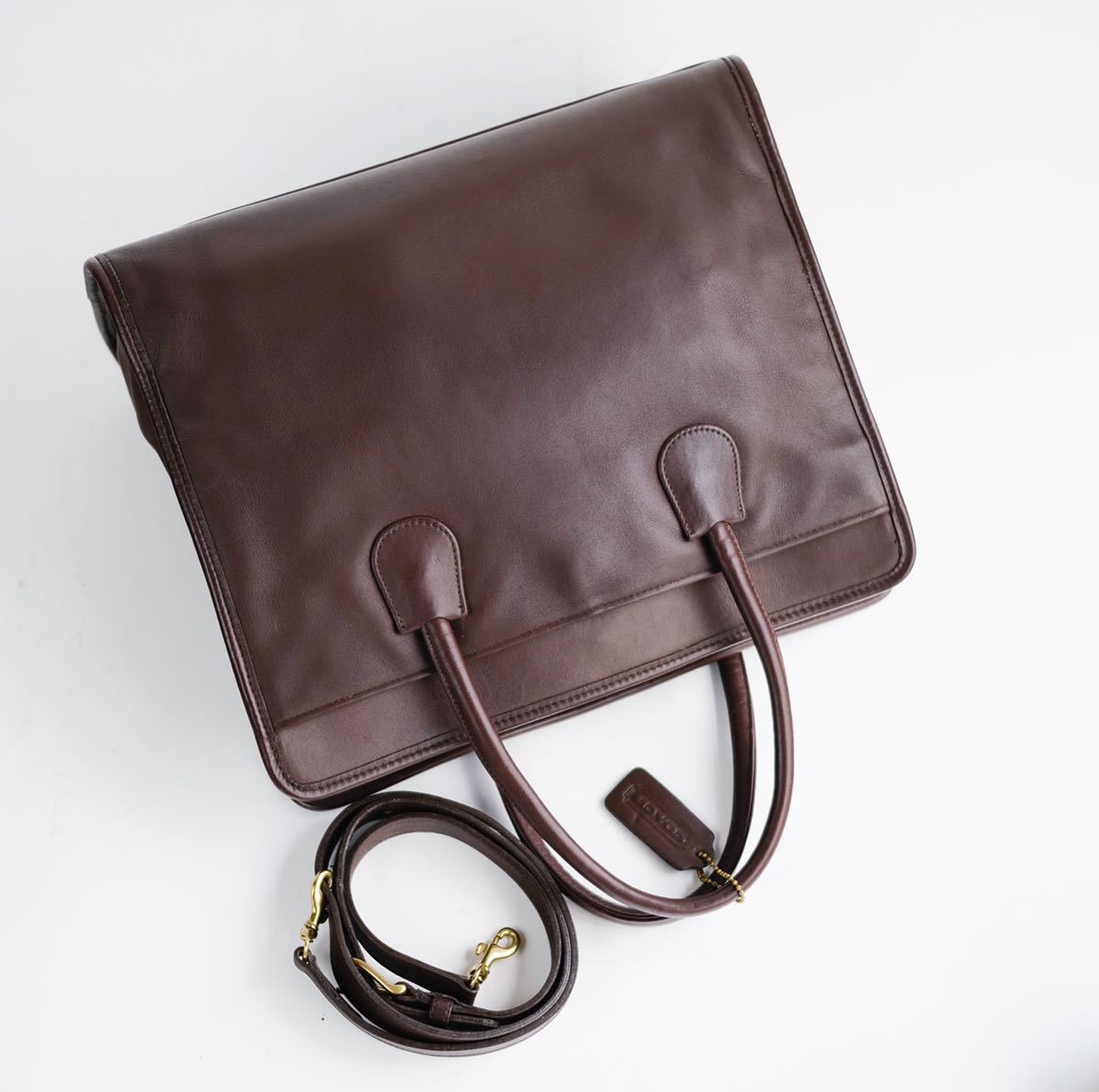 【人気セール，得価】 コーチ coach オールドコーチ A4 PC 収納 トートバッグ バッグ ビジネスバッグ 茶 ブラウン レザー メンズバッグ 革(トートバッグ)｜売買されたオークション情報、yahooの商品情報をアーカイブ かばん、バッグ