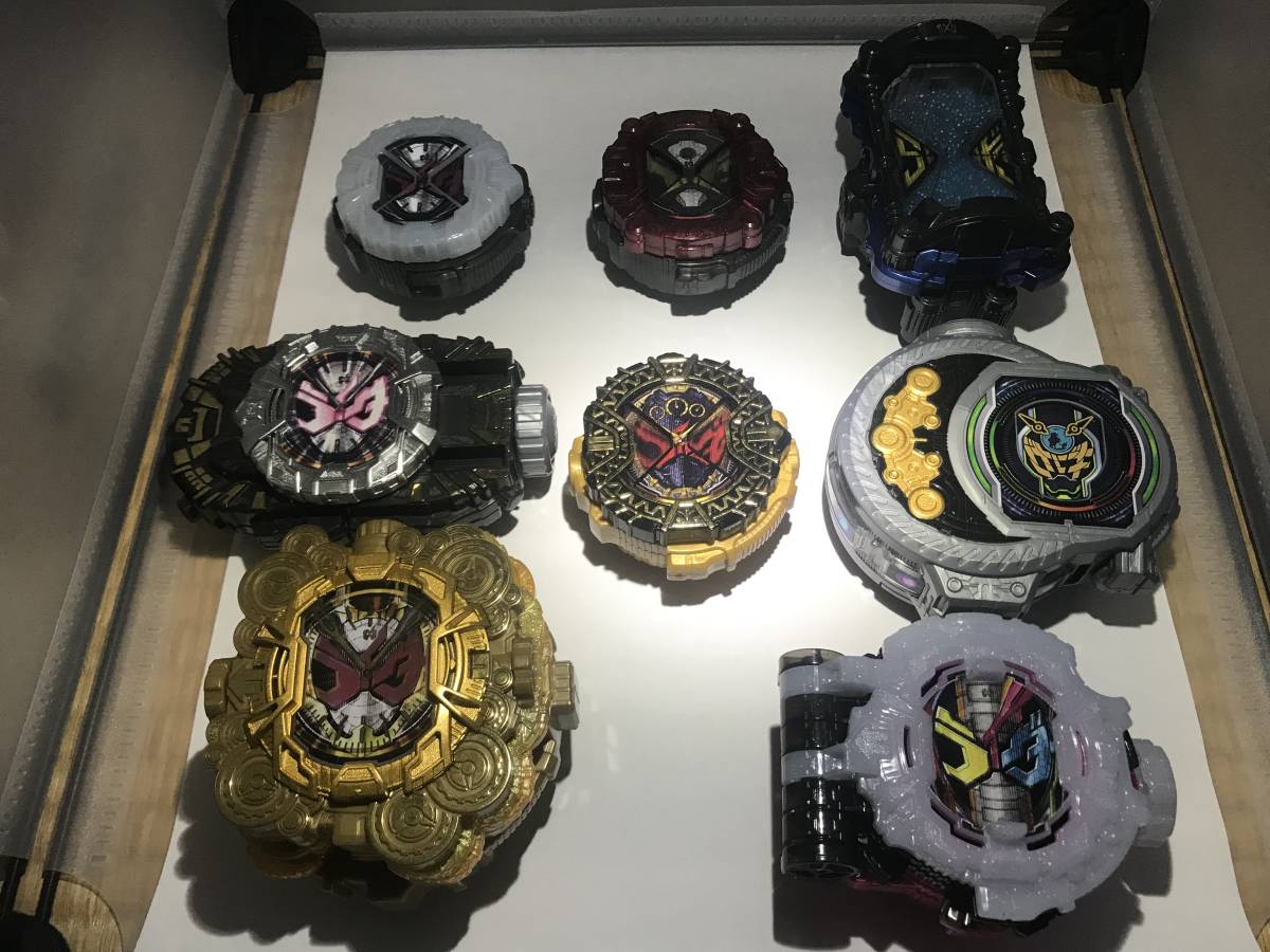 DXジオウトリニティライドウォッチ 仮面ライダージオウ | SUPER BEST オーマジオウ グランドジオウ : DXグランドジオウライドウォッチ DXジオウ DXジオウライドウォッチII DX ライドウォッチ｜仮面ライダージオウ｜テレビ朝日 改造品DX 商品情報 YOの玩具箱