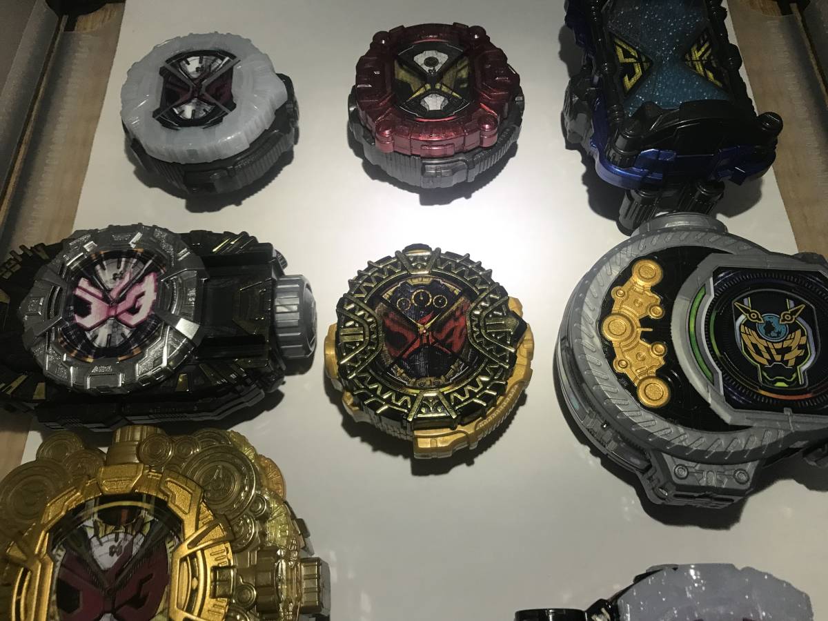 DXジオウトリニティライドウォッチ 仮面ライダージオウ | SUPER BEST オーマジオウ グランドジオウ : DXグランドジオウライドウォッチ DXジオウ DXジオウライドウォッチII DX ライドウォッチ｜仮面ライダージオウ｜テレビ朝日 改造品DX 商品情報 YOの玩具箱