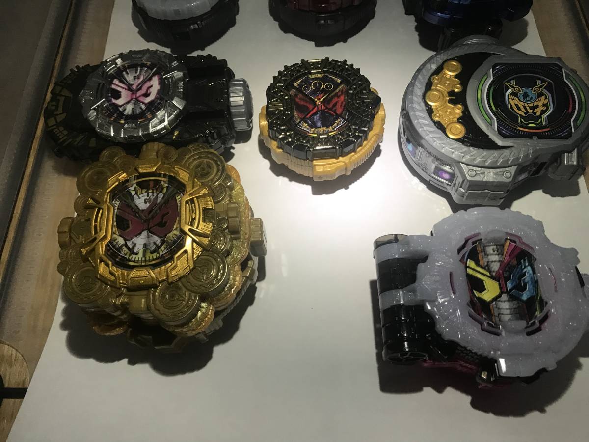 DXジオウトリニティライドウォッチ 仮面ライダージオウ | SUPER BEST オーマジオウ グランドジオウ : DXグランドジオウライドウォッチ DXジオウ DXジオウライドウォッチII DX ライドウォッチ｜仮面ライダージオウ｜テレビ朝日 改造品DX 商品情報 YOの玩具箱