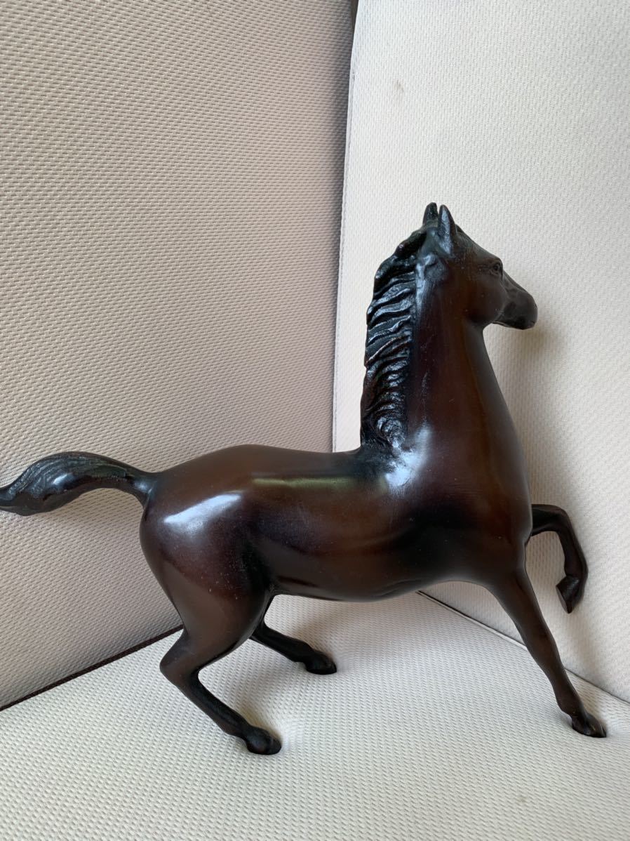 馬の置物 金属製