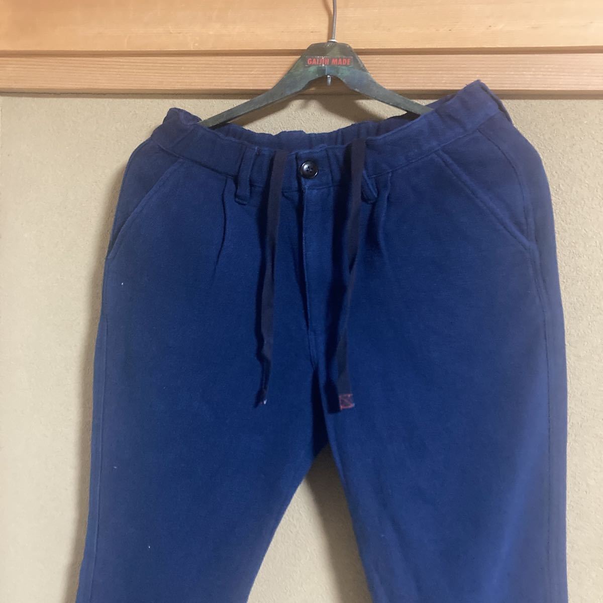 ガイジンメイド、インディゴブラツシユドヒモパンツ