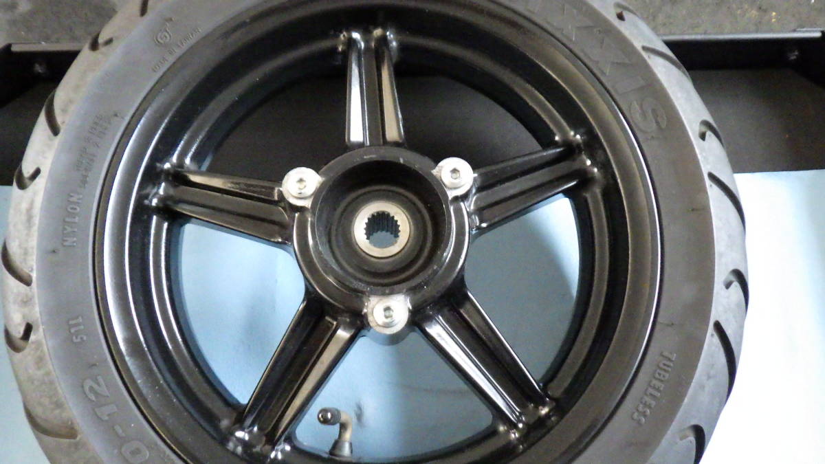 ヤマハ シグナスX SED8J 純正リアホイール 純正装着MAXXIS 120/70-12 