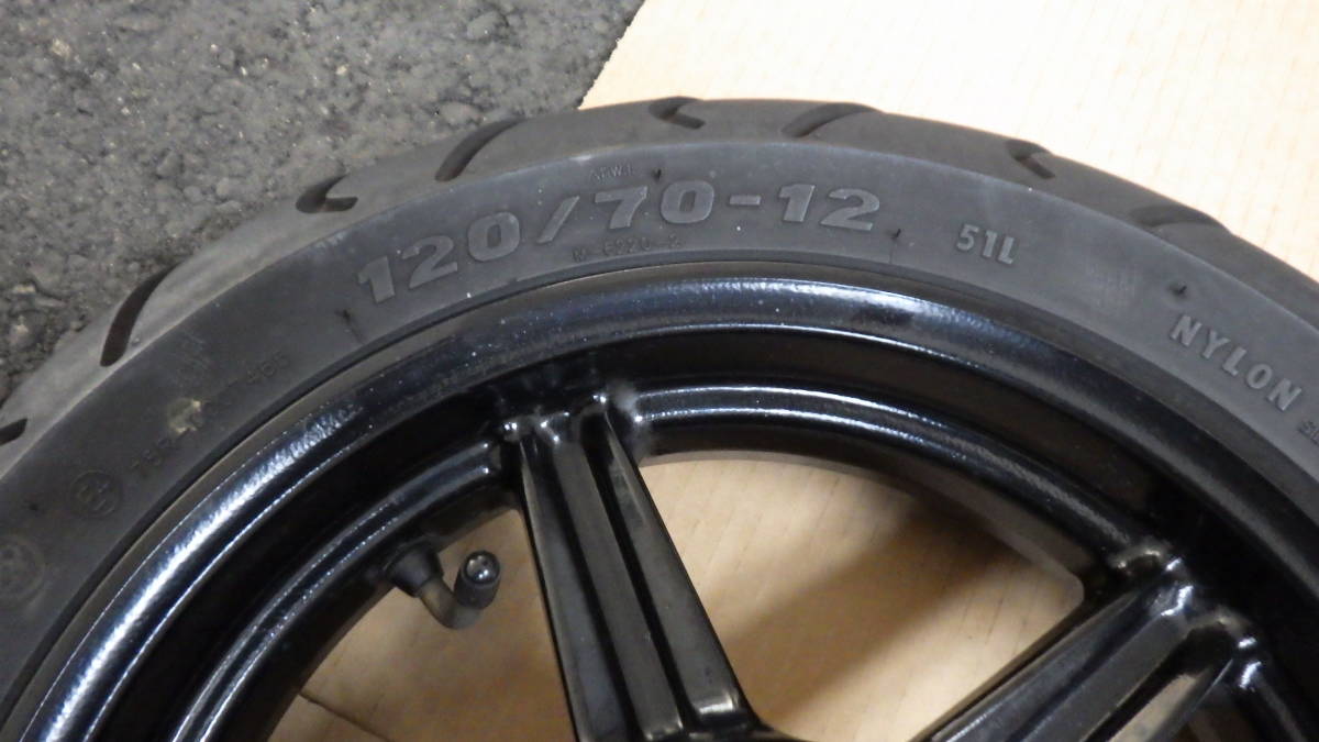 ヤマハ シグナスX SED8J 純正リアホイール 純正装着MAXXIS 120/70-12 